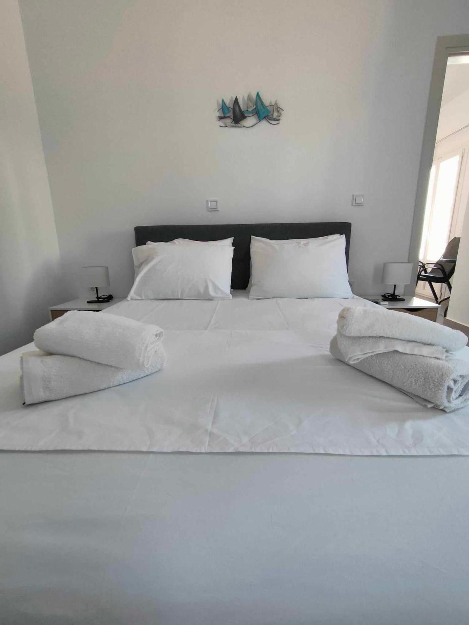 Papillon Villa Pera Gyalos Bagian luar foto