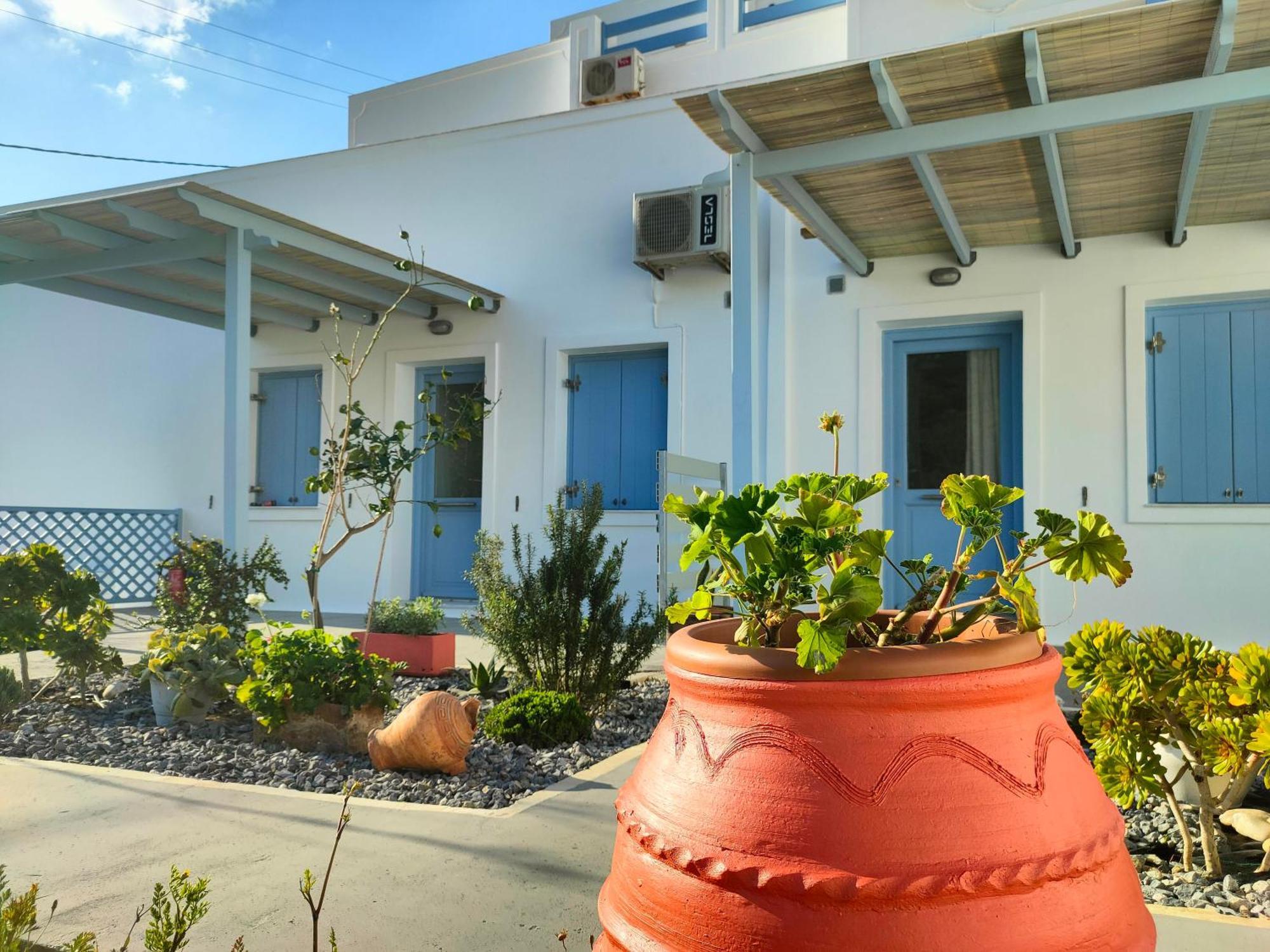 Papillon Villa Pera Gyalos Bagian luar foto